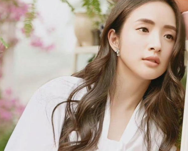日本网站列出最美的十大中国女演员，杨幂第二，林志玲仅排第五